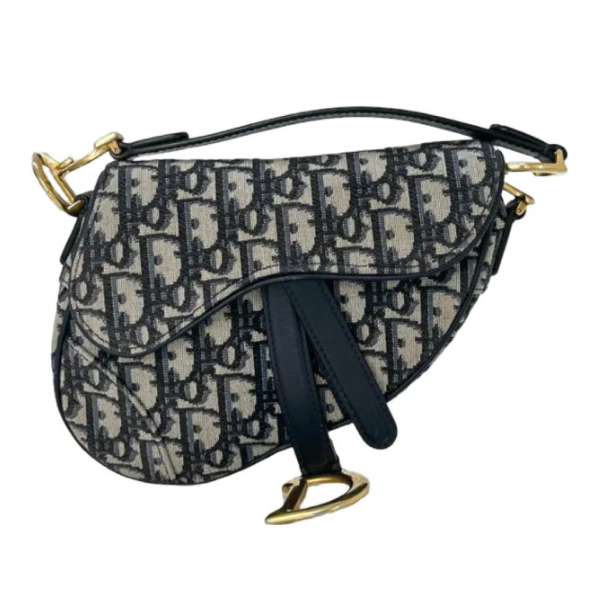 CHRISTIAN DIOR