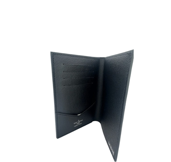 Louis Vuitton Black Taiga Leather Passport Holder - PRE OWNED